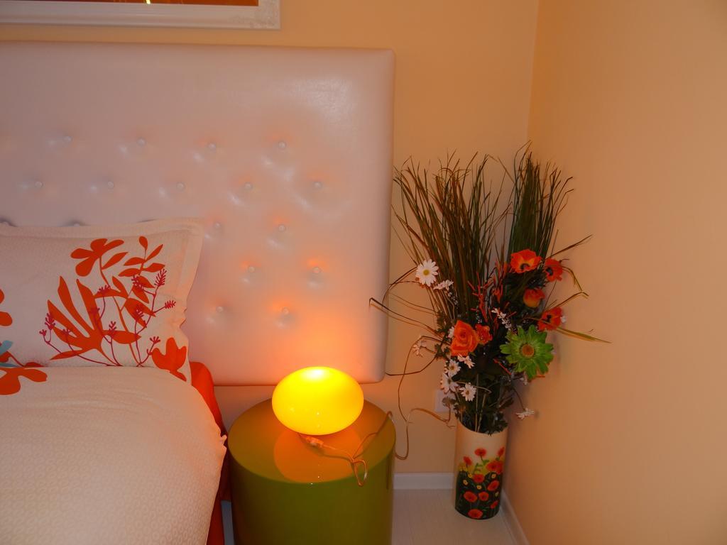 Orange Flower Apartments 1 Sofia Zimmer foto